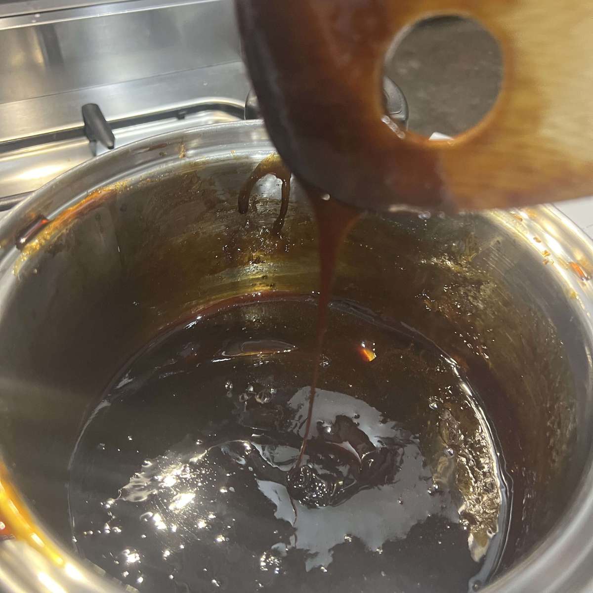 Easy Homemade BBQ Sauce Recipe: Sweet, Spicy & Sticky