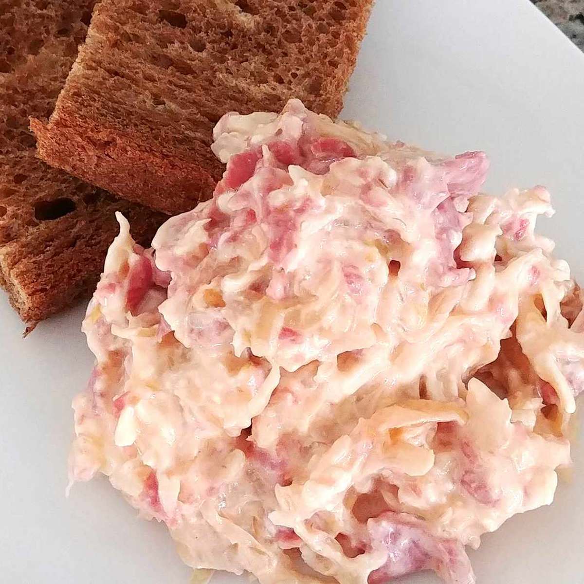 Easy Slow Cooker Reuben Dip Recipe