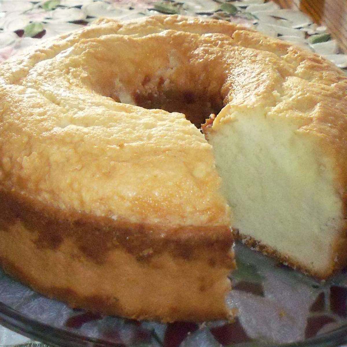 Irresistible 7UP Bundt Cake Recipe: A Classic Dessert