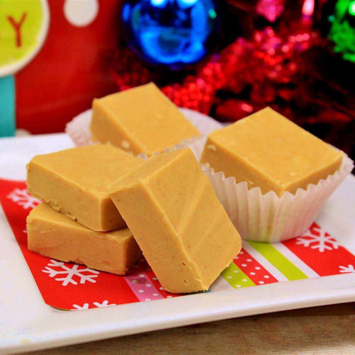Easy 2-Ingredient Peanut Butter Fudge Recipe