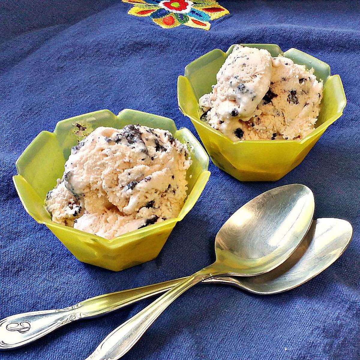 Thai Tea Oreo Ice Cream: An Easy Recipe