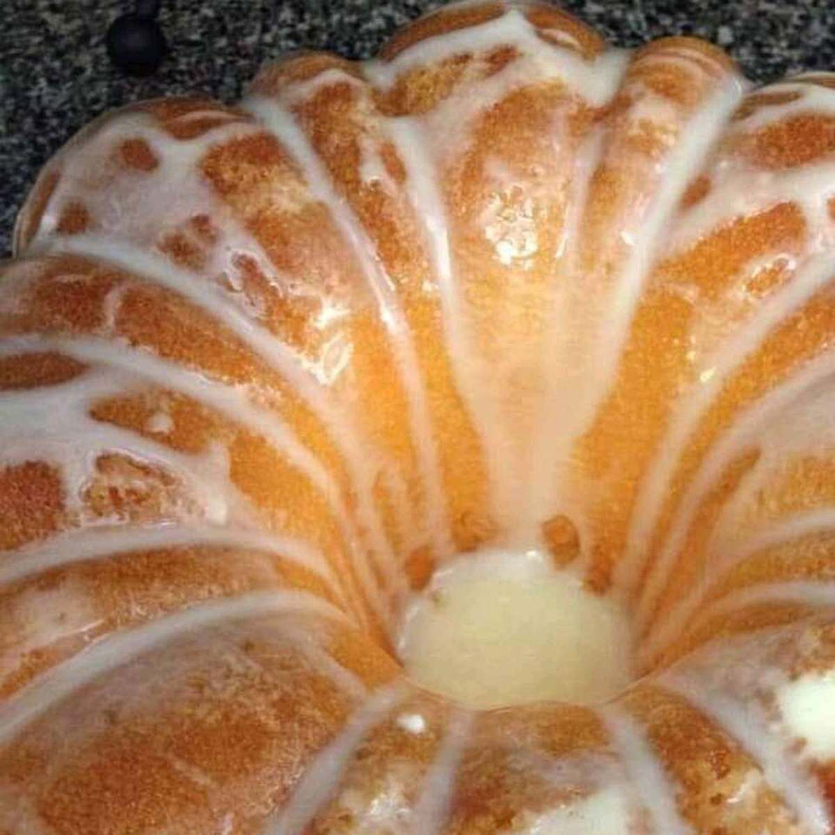 7UP Cake Recipe: A Classic & Easy Dessert