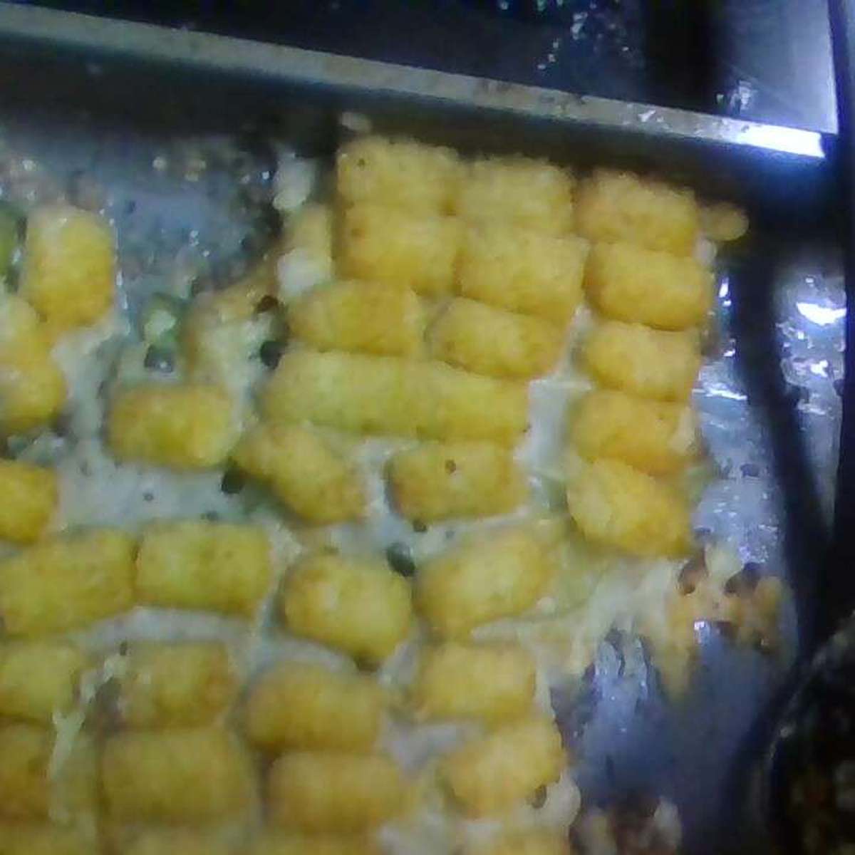 Cheeseburger Tater Tot Casserole: Easy Comfort Food Recipe