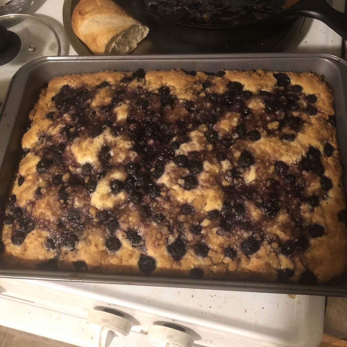 Delicious Sour Cream Blueberry Coffee Cake Recipe