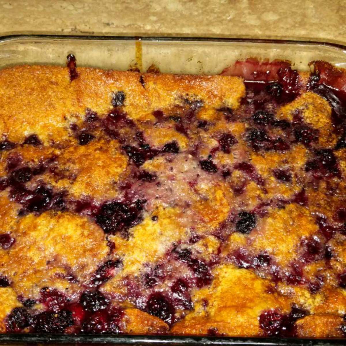 Easy Blackberry Cobbler Recipe: A Delicious Dessert