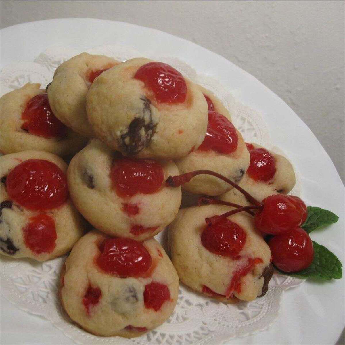 Easy Make-Ahead Cherry Wink Cookies Recipe