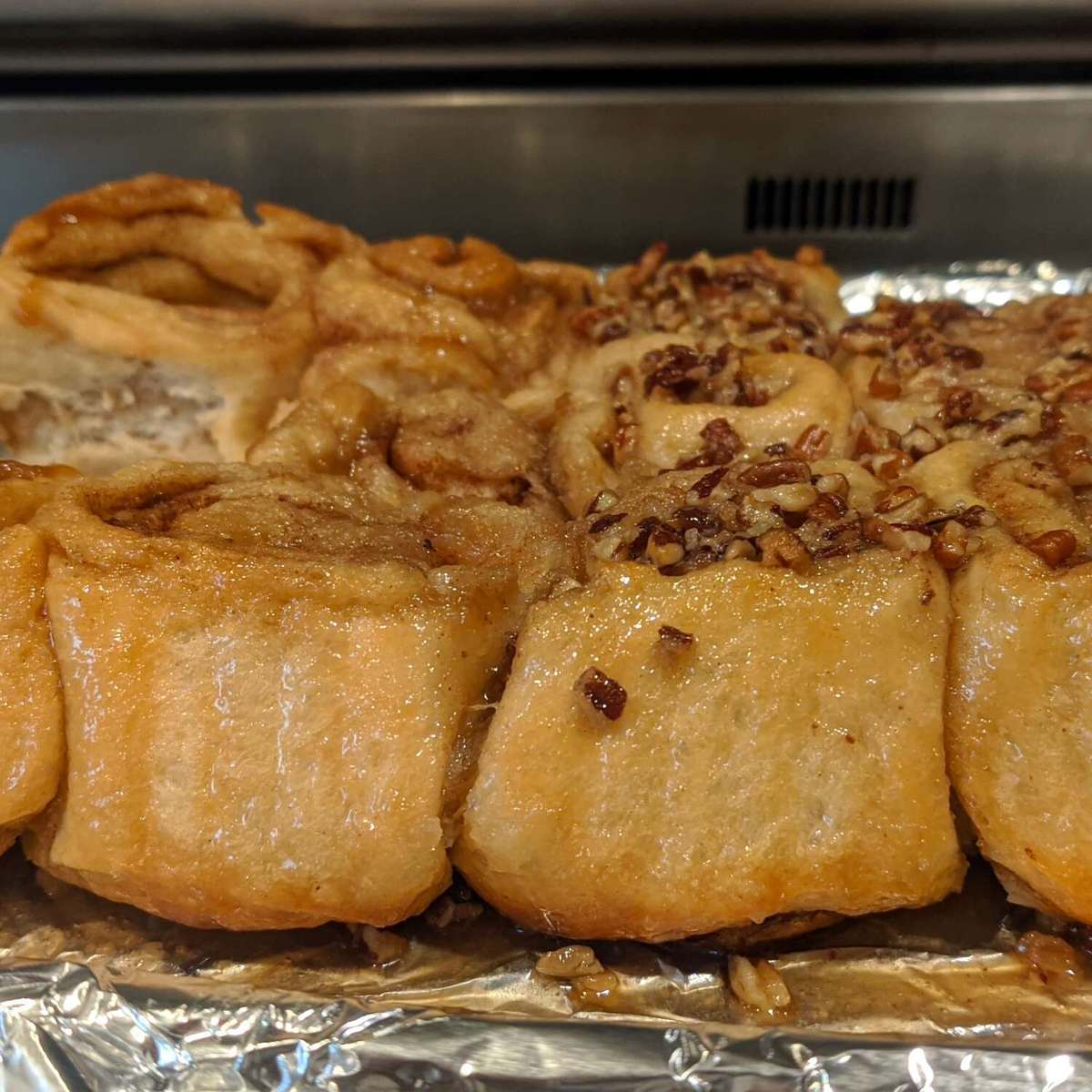 Overnight Caramel Pecan Rolls Recipe