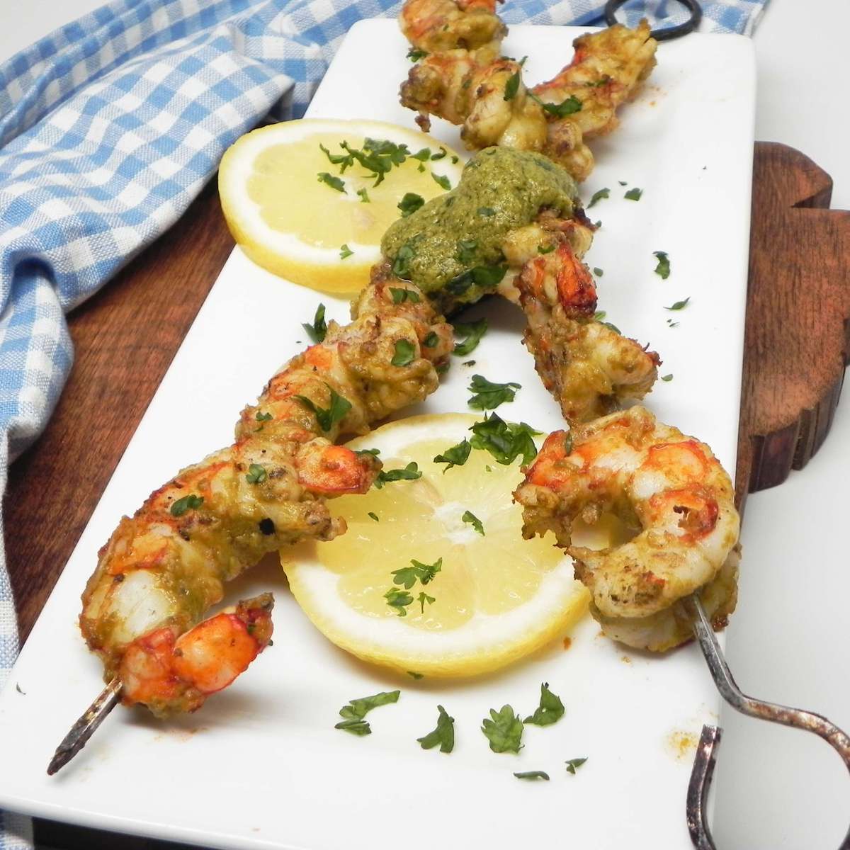 Irresistible Grilled Pesto Shrimp Skewers: An Easy Recipe