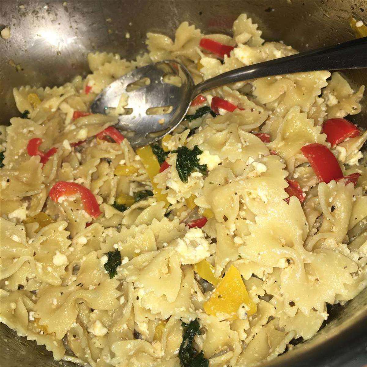 Quick & Easy Sweet Pepper Pasta Toss with Kale