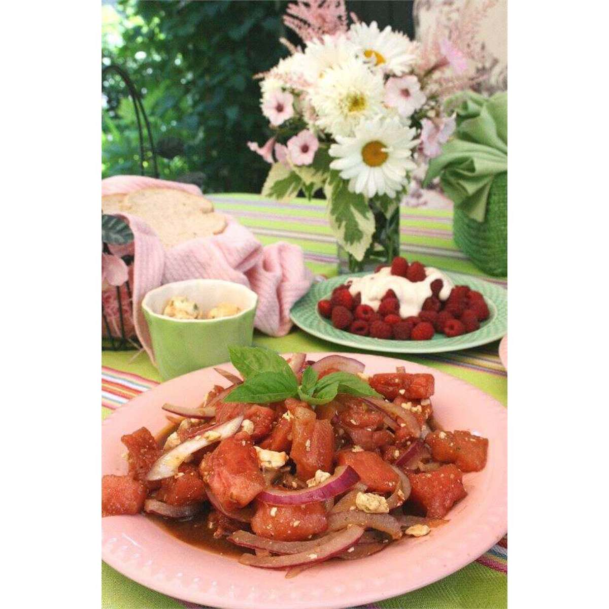 Refreshing Watermelon Salad: The Perfect Summer Recipe