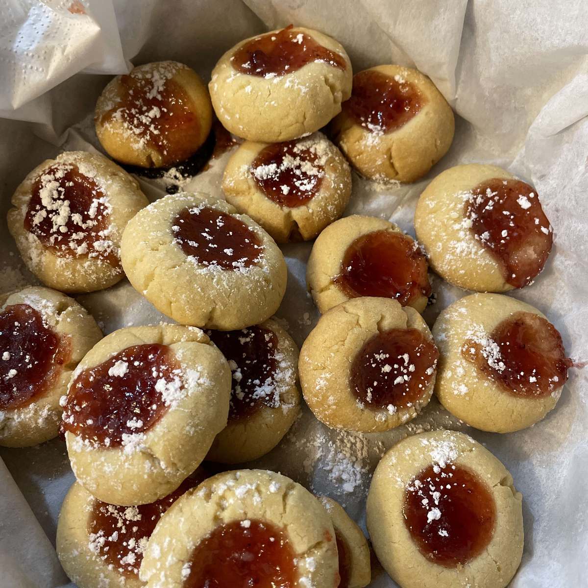 Delicious Jam-Filled Butter Cookies Recipe