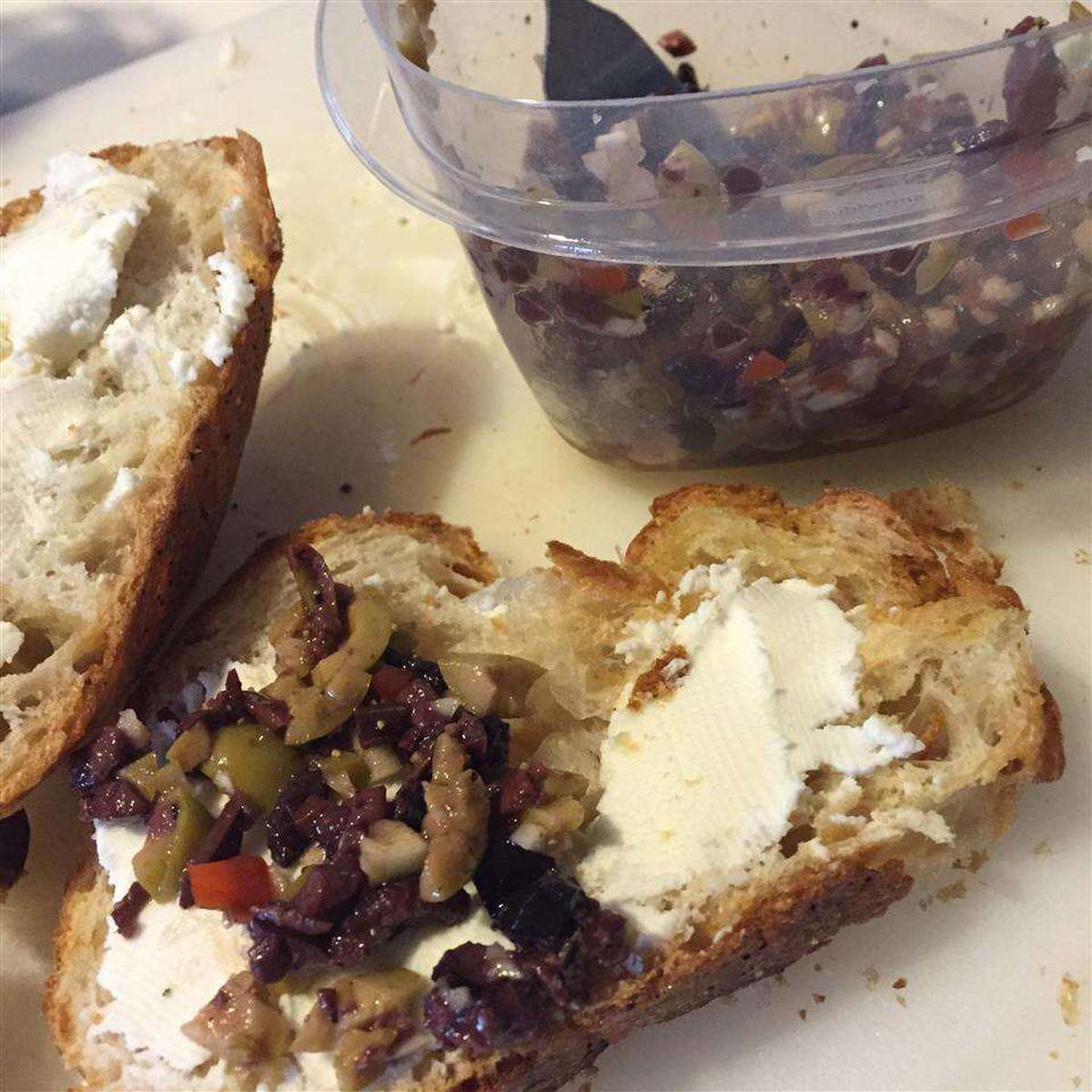 Easy Kalamata Olive Tapenade Recipe