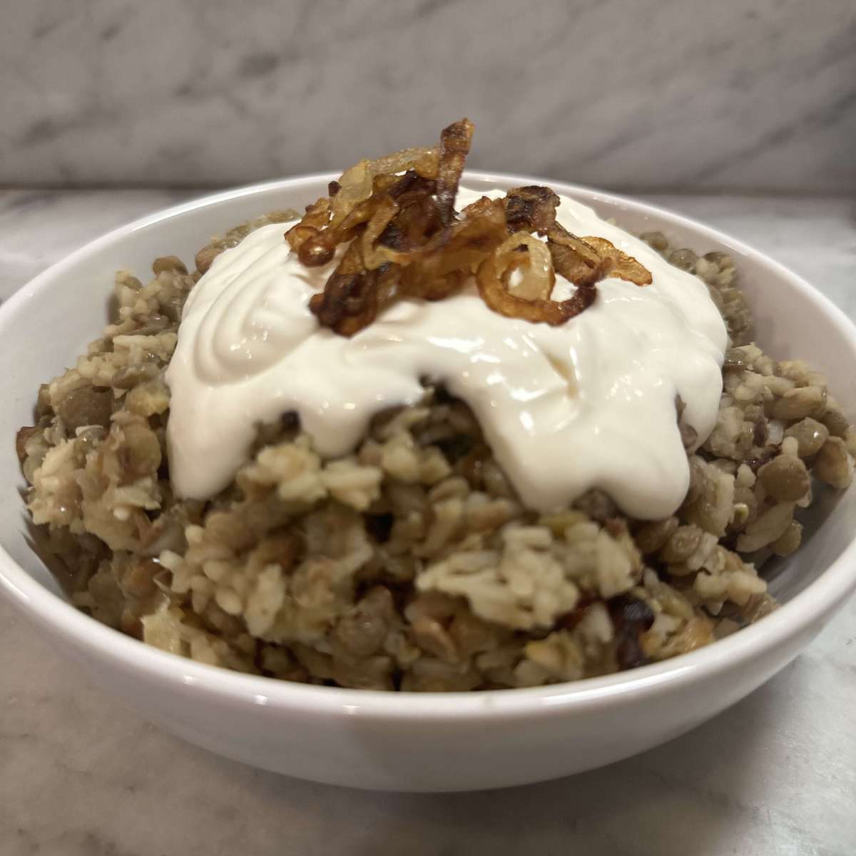 Mujadarrah: A Flavorful Lentils and Rice Recipe with Crispy Fried Onions