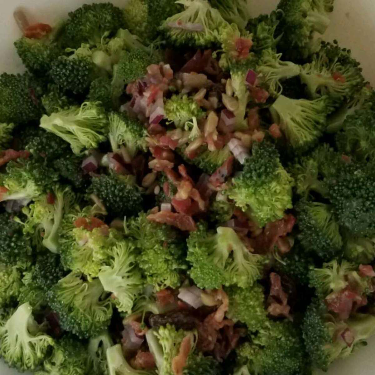 Broccoli Bacon Salad Recipe: Quick & Easy!
