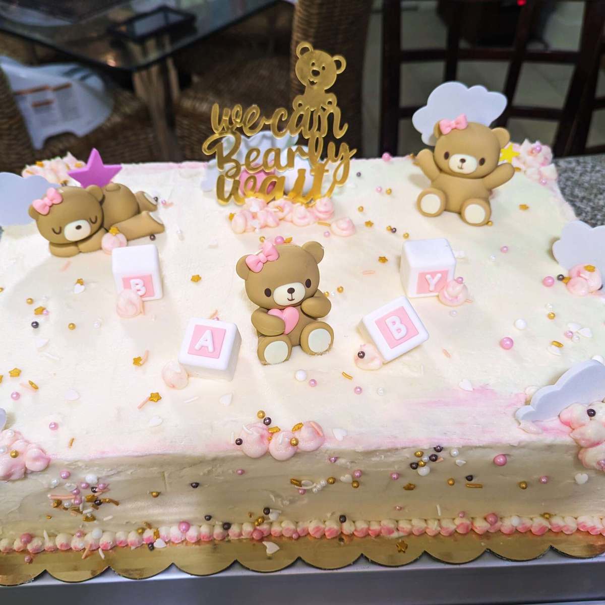 Delicious White Almond Wedding Cake Recipe