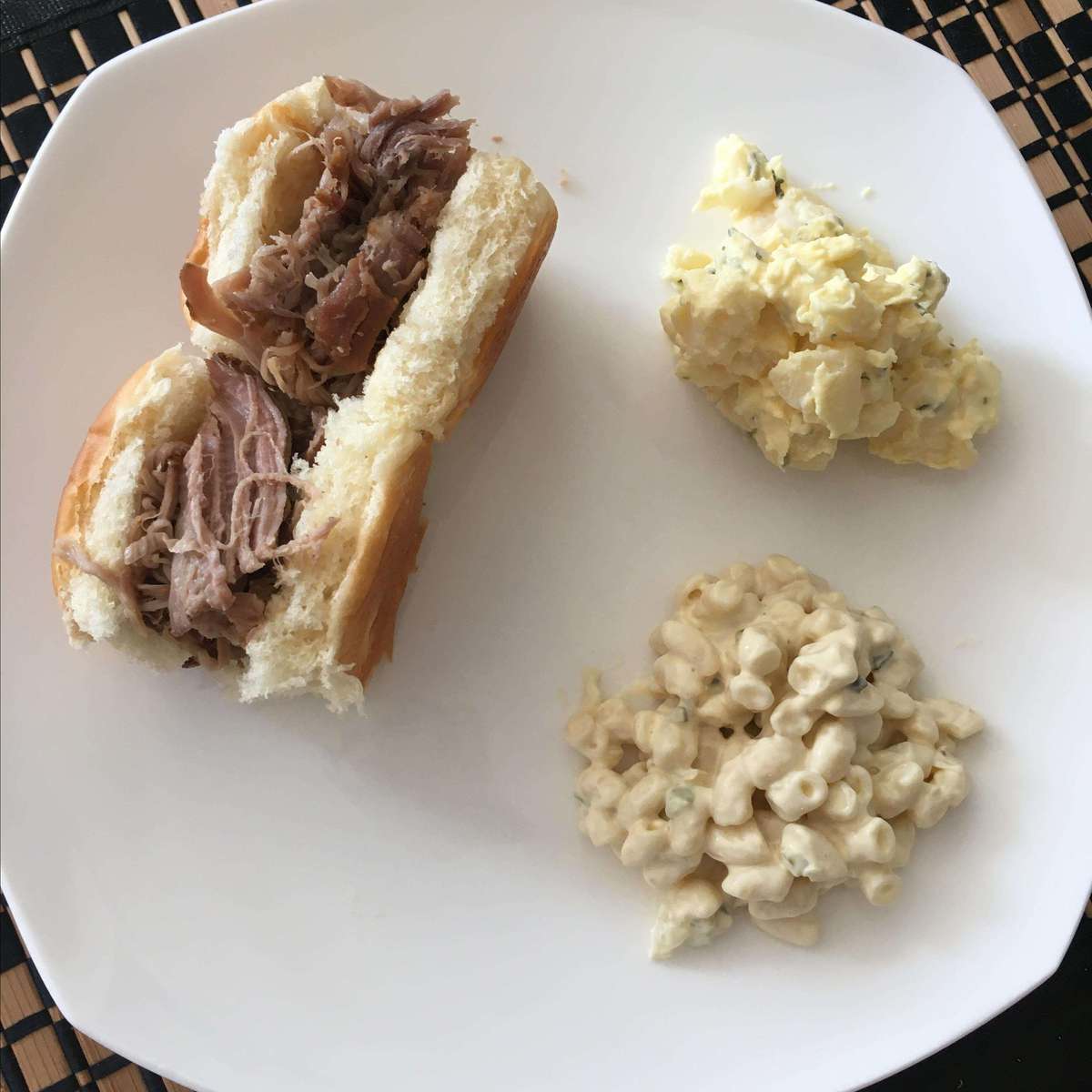 Easy Slow Cooker Kalua Pig Recipe