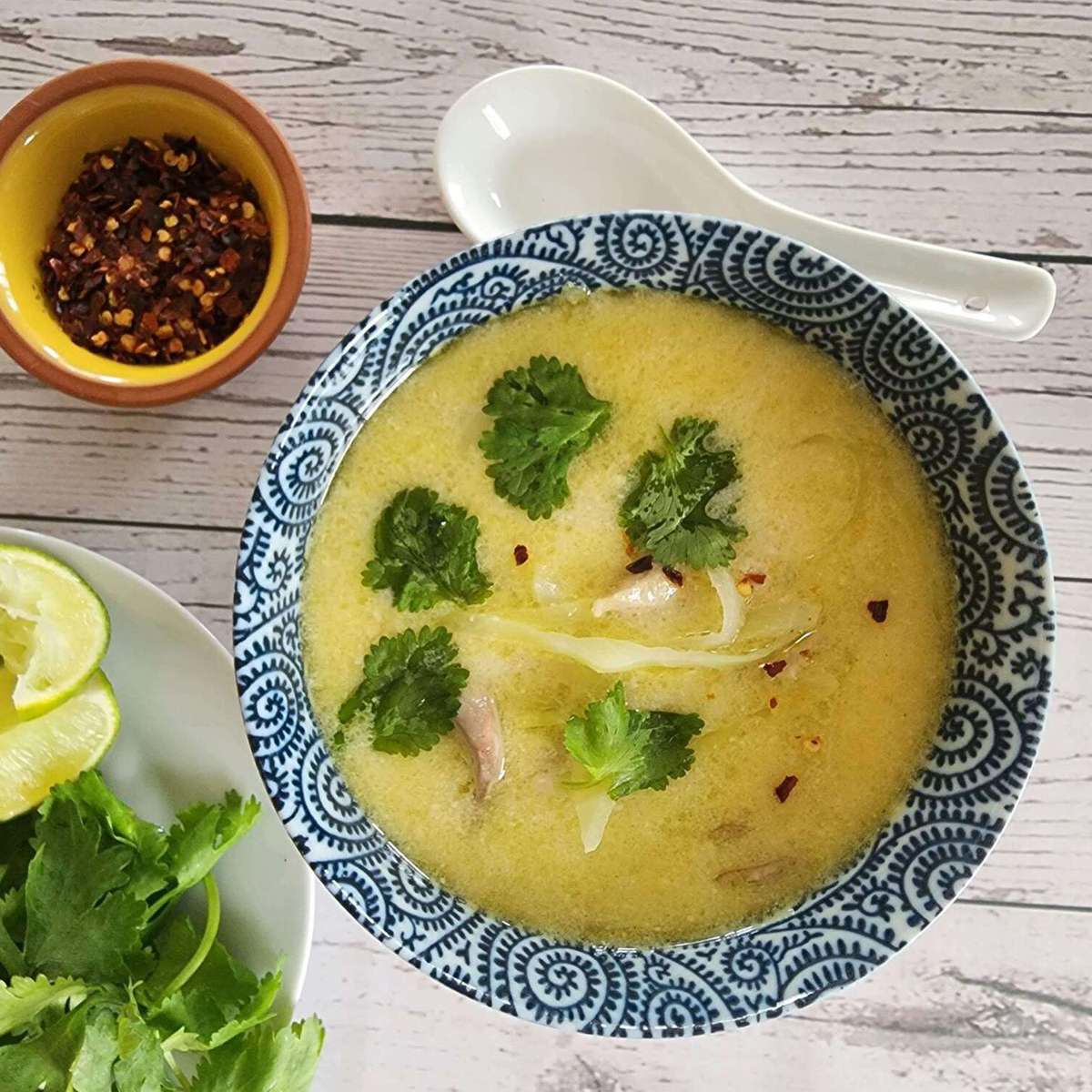 Authentic Thai Tom Kha Soup Recipe: Easy & Delicious!