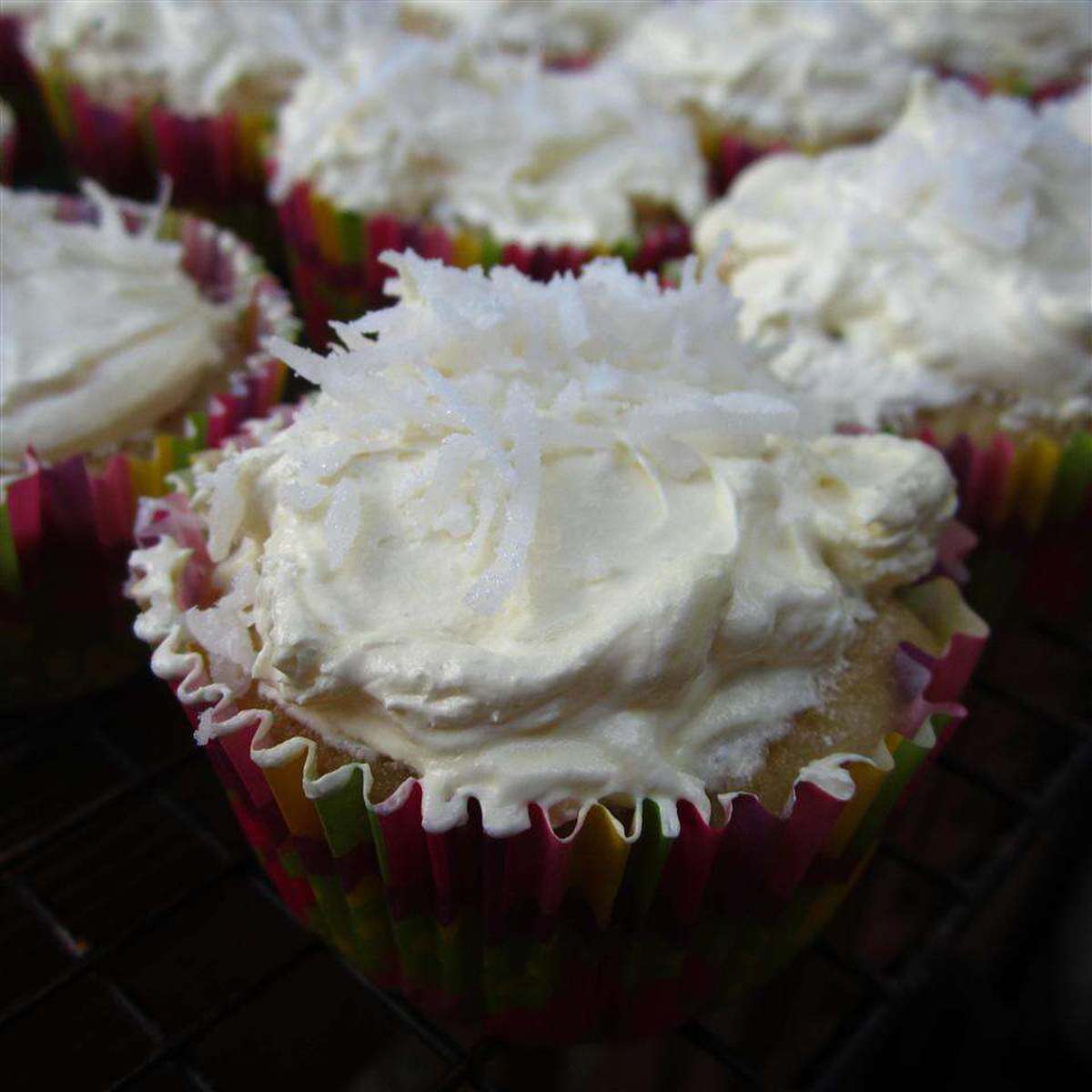 Lemon Coconut Cupcakes: A Delicious Recipe
