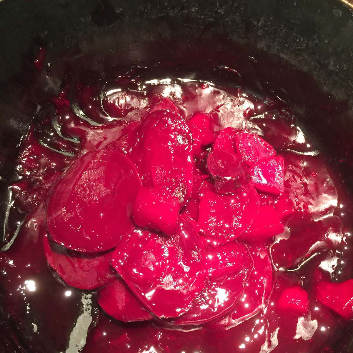 Easy Pickled Beets Recipe with Apples