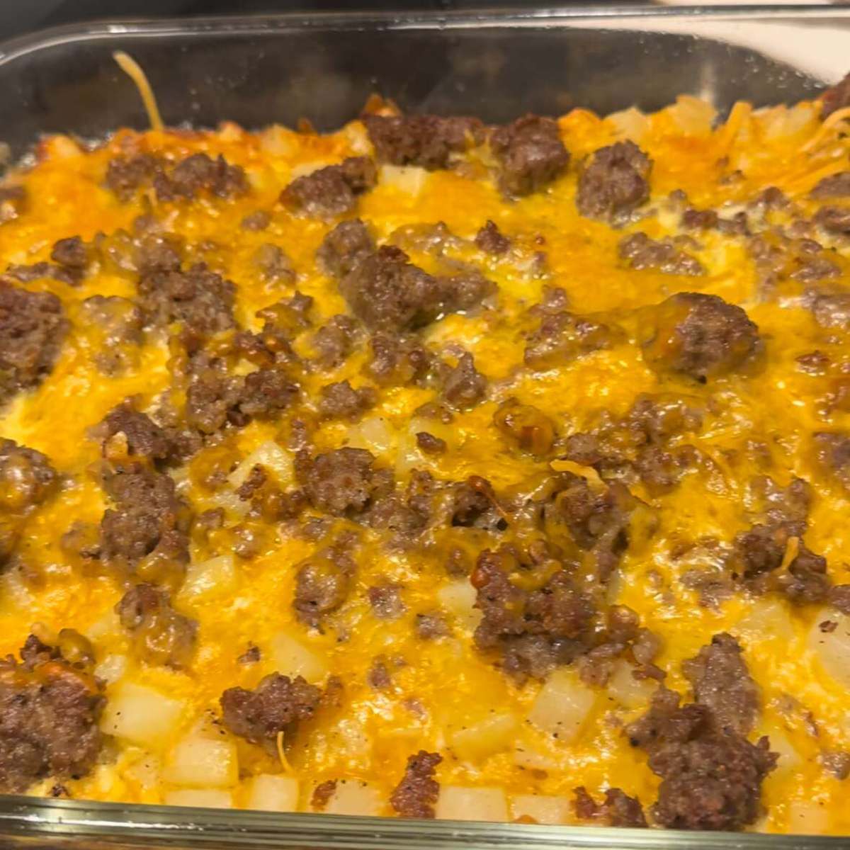Easy Breakfast Casserole Recipe with Hash Browns and Eggs