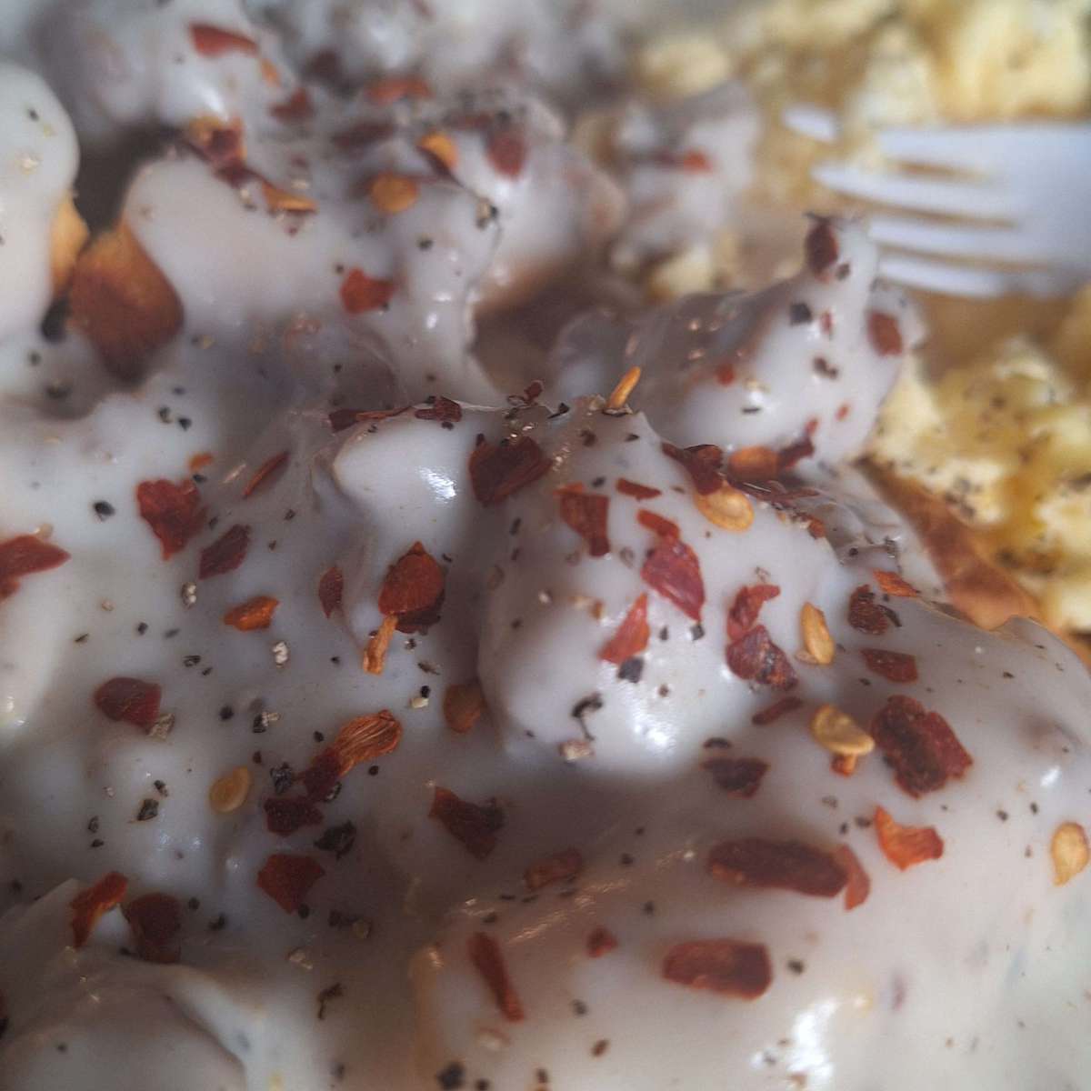 Best Sausage Gravy Recipe for Biscuits