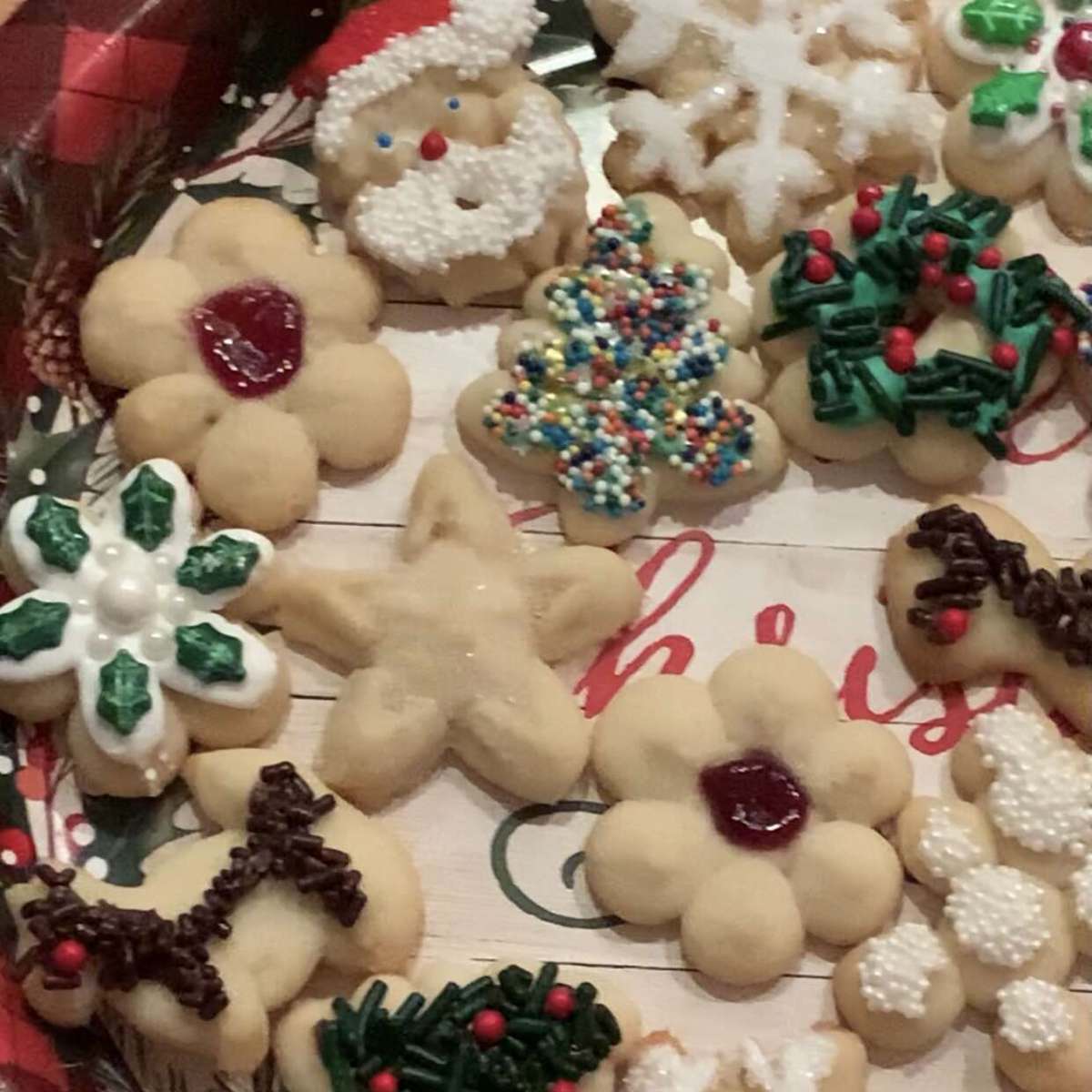 Butter Rich Spritz Cookies: A Holiday Baking Essential