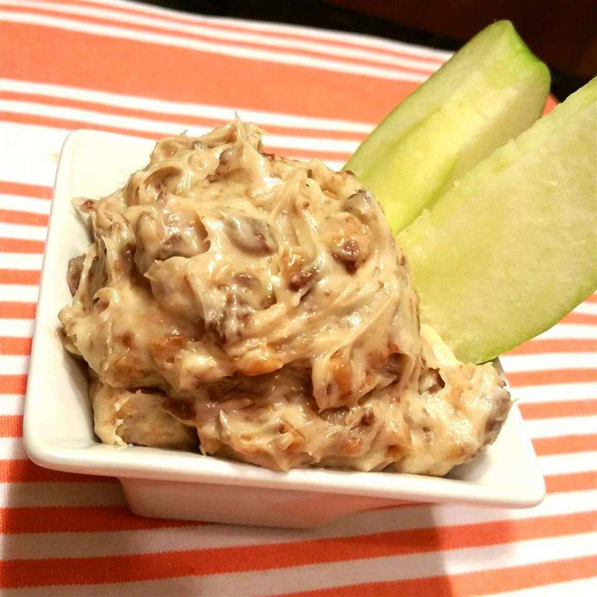Easy Apple Toffee Dip Recipe