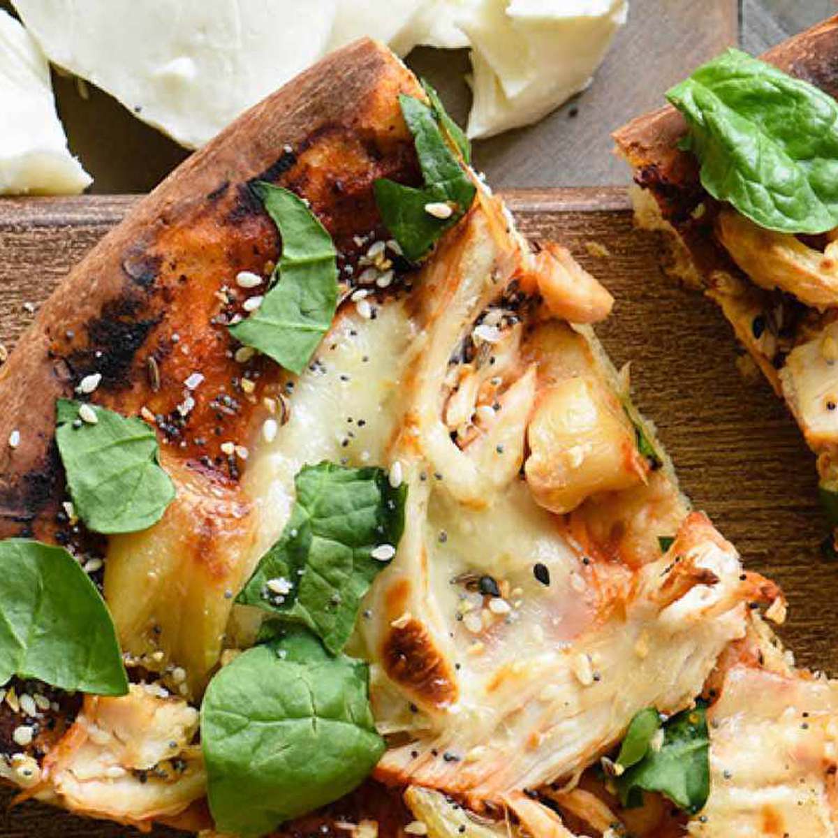 Grilled Chicken Pizza Recipe with Mozzarella and Roasted Garlic