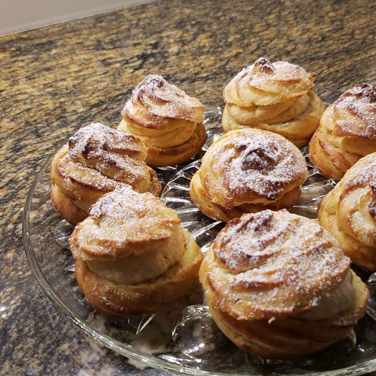 Easy Pumpkin Cream Puffs Recipe