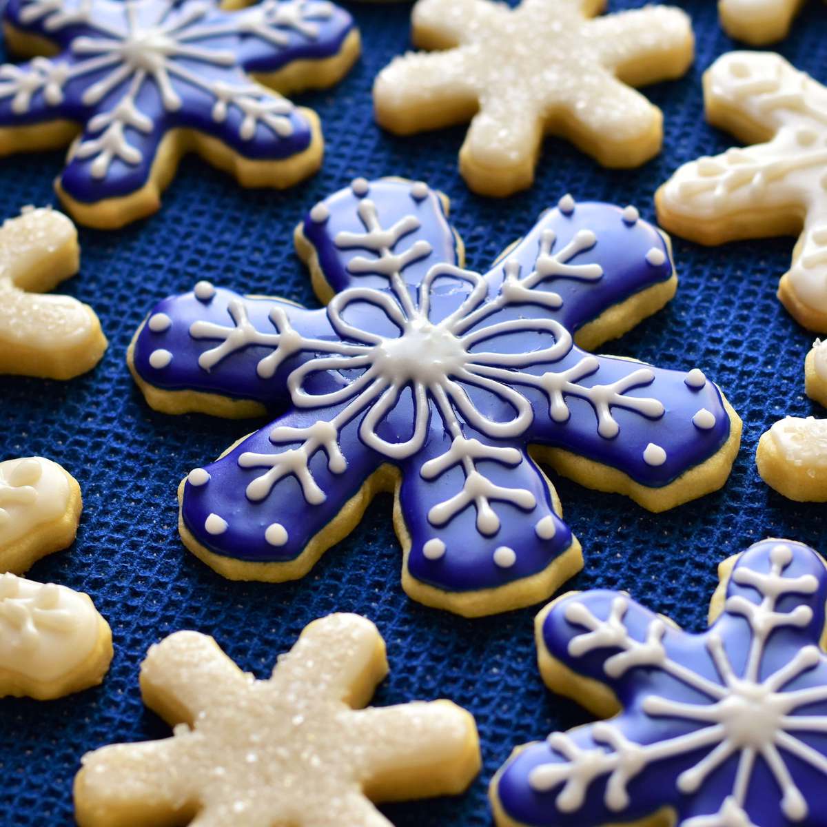Easy Snowflake Cookies Recipe for Christmas