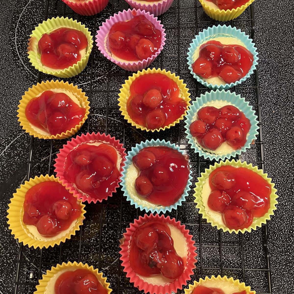 Irresistible Mini Cheesecakes: The Perfect Bite-Sized Dessert