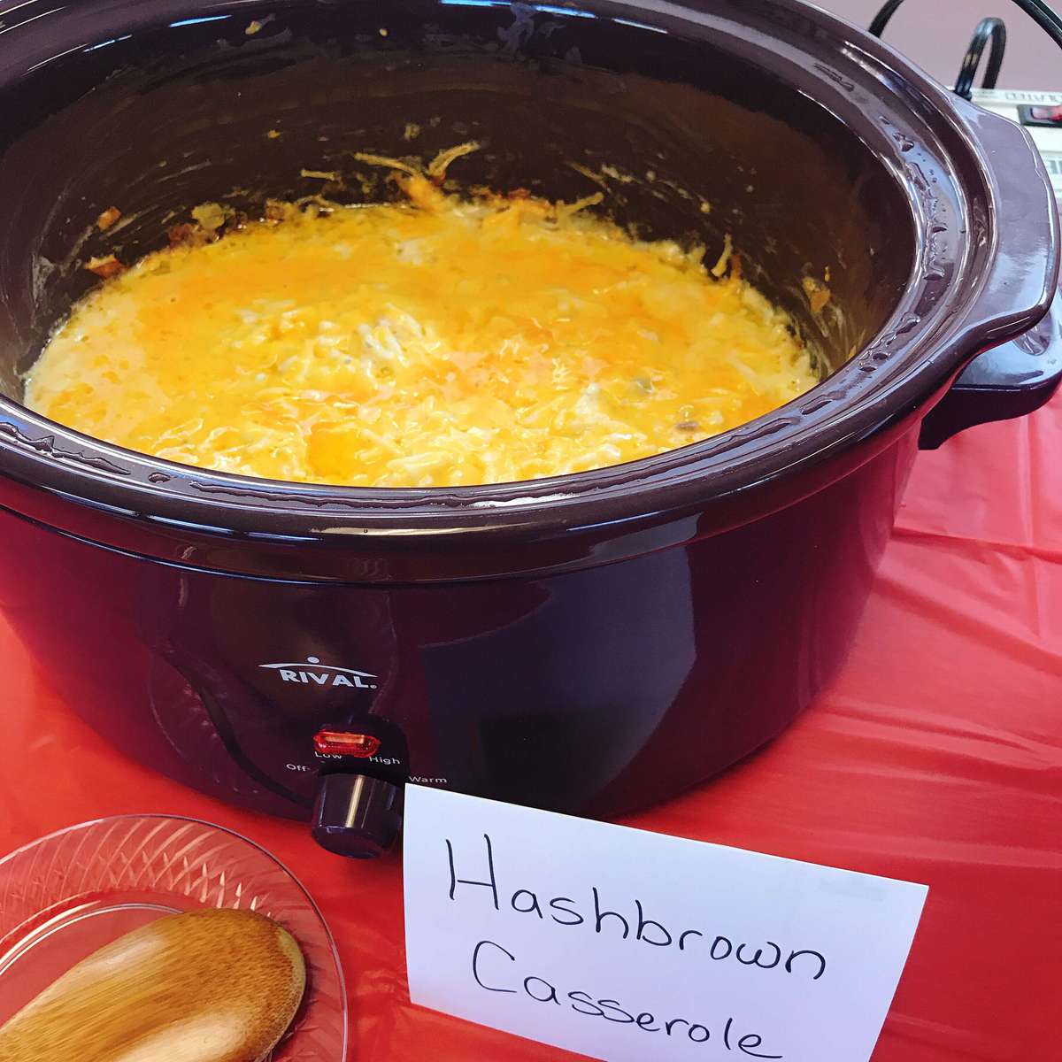 Easy Slow Cooker Cheesy Hash Brown Potatoes Recipe