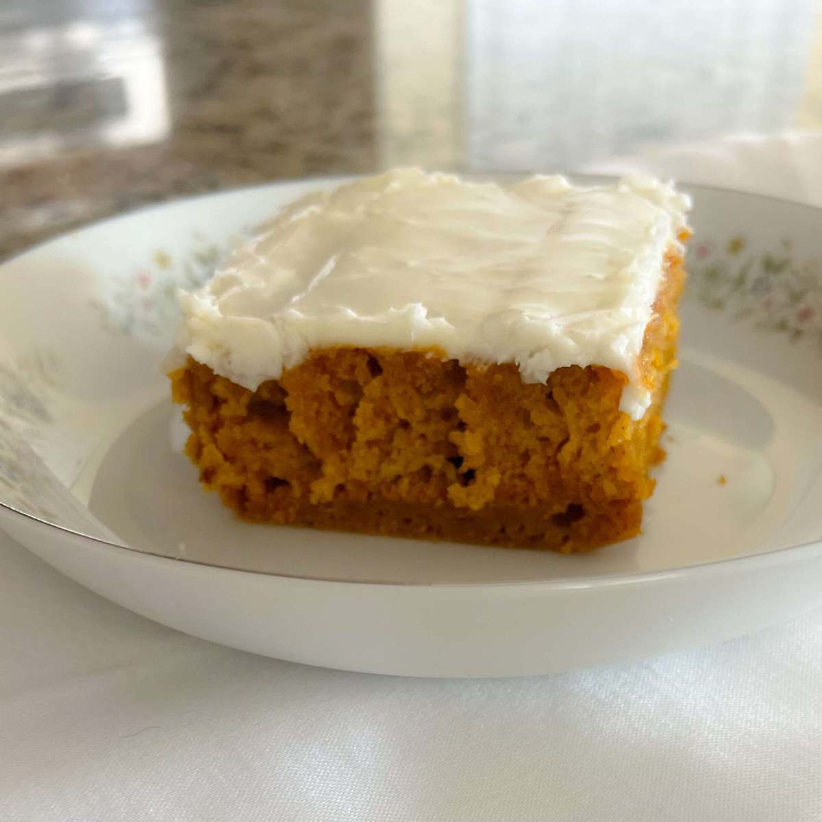 Irresistible Pumpkin Bars with Cream Cheese Frosting: A Fall Delight