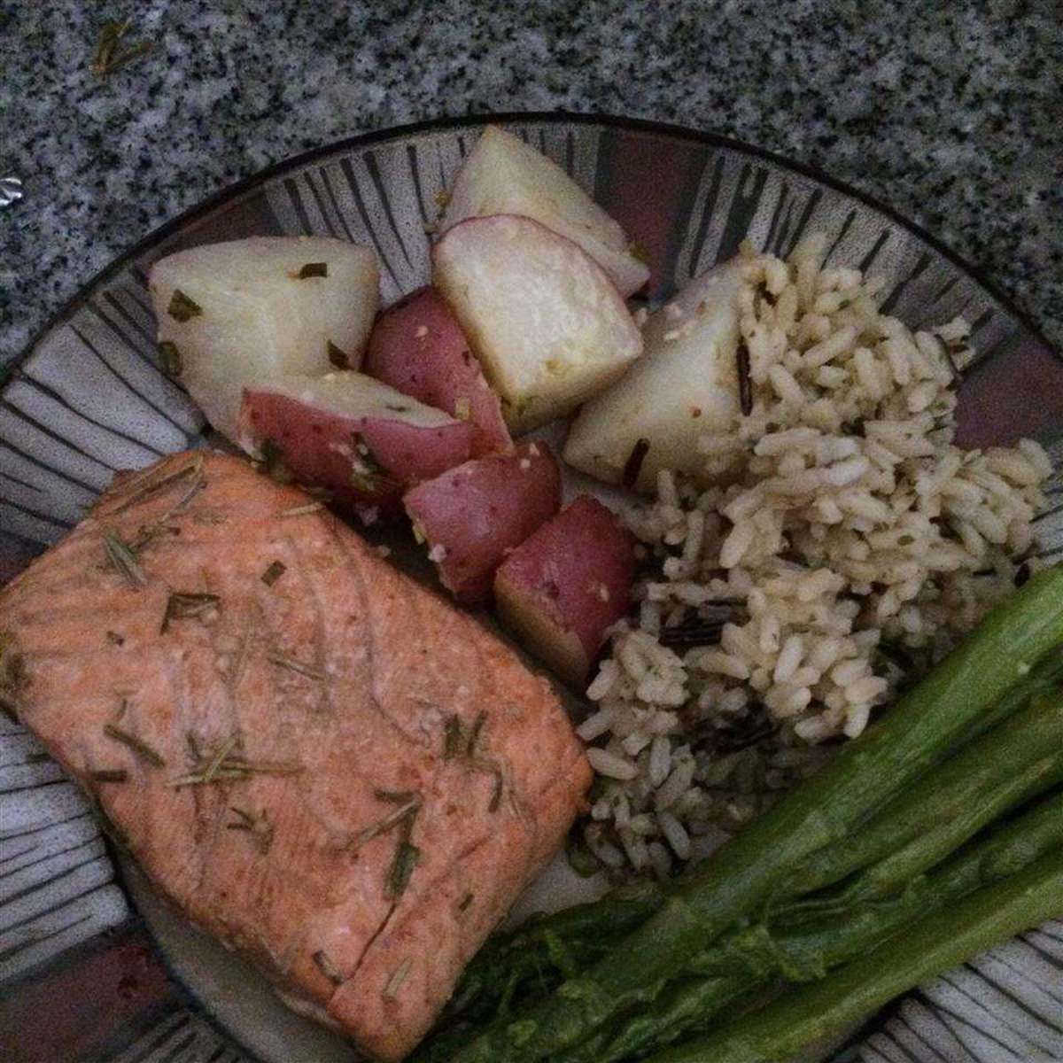 Balsamic Rosemary Grilled Salmon Recipe