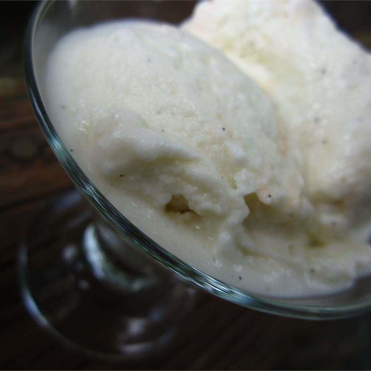 Easy Homemade Vanilla Ice Cream Recipe