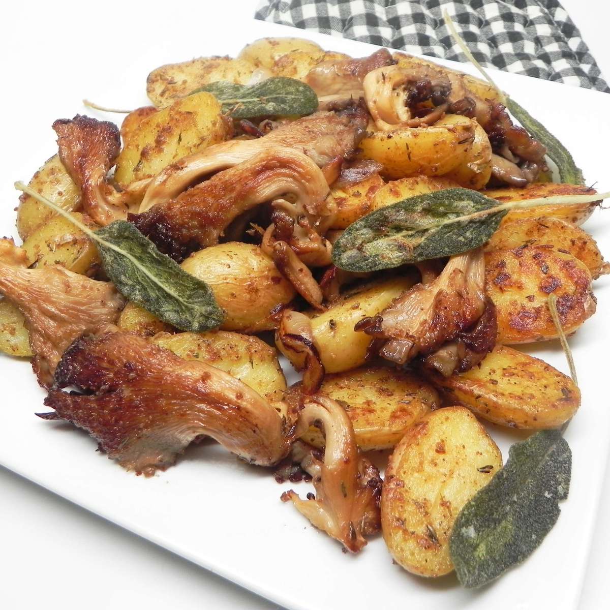 Elegant Chanterelle Mushrooms with Potatoes: A Holiday Side Dish