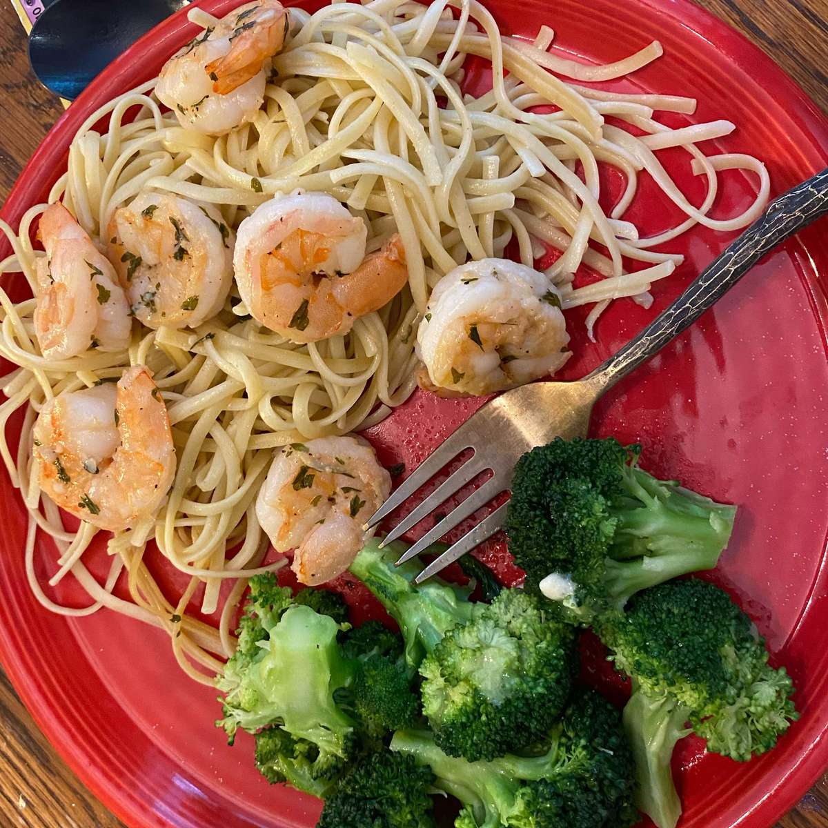 Garlic Shrimp Linguine Recipe: Quick & Easy Seafood Pasta