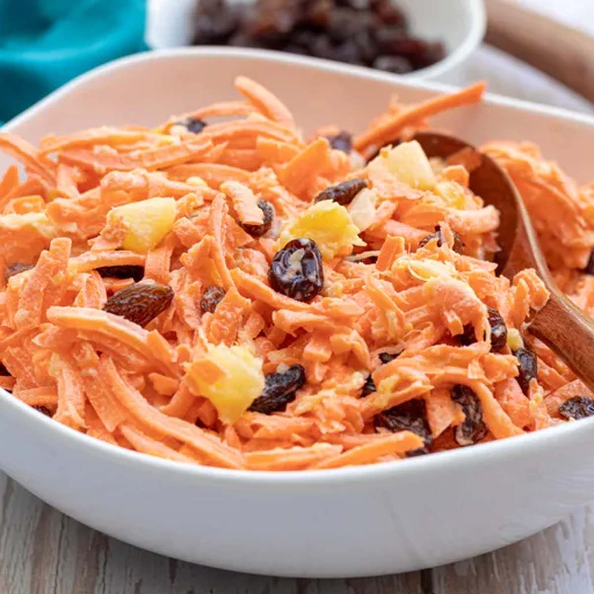 Classic Carrot Raisin Salad Recipe