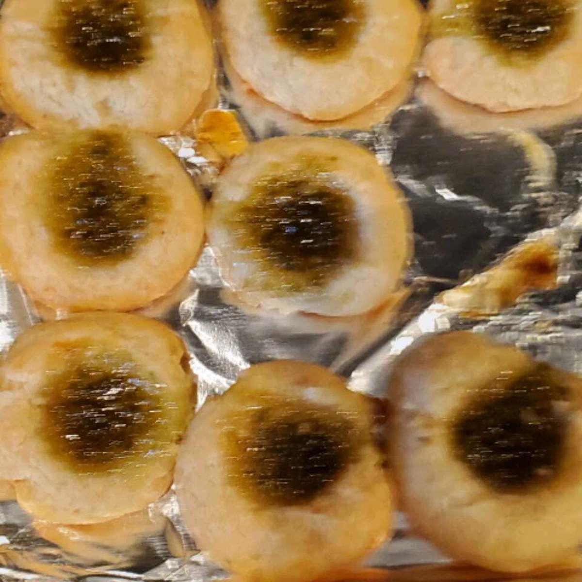 Savory Cheddar Thumbprint Appetizers with Hot Pepper Jelly: Easy Recipe