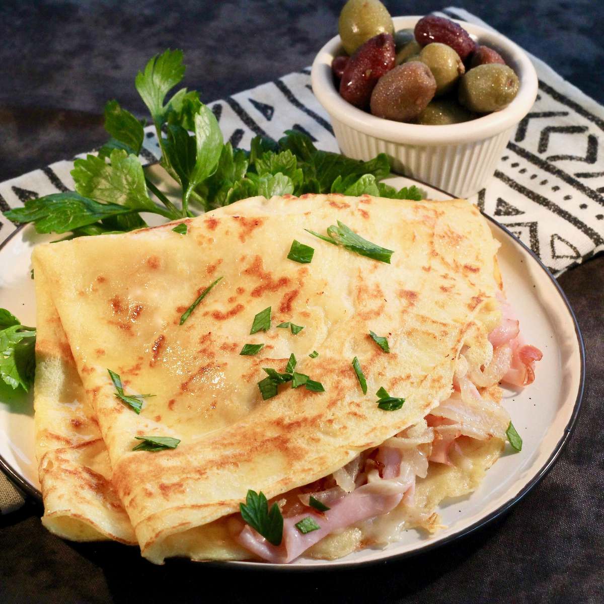 Savory Ham and Cheese Crêpes: A Delicious Brunch Recipe