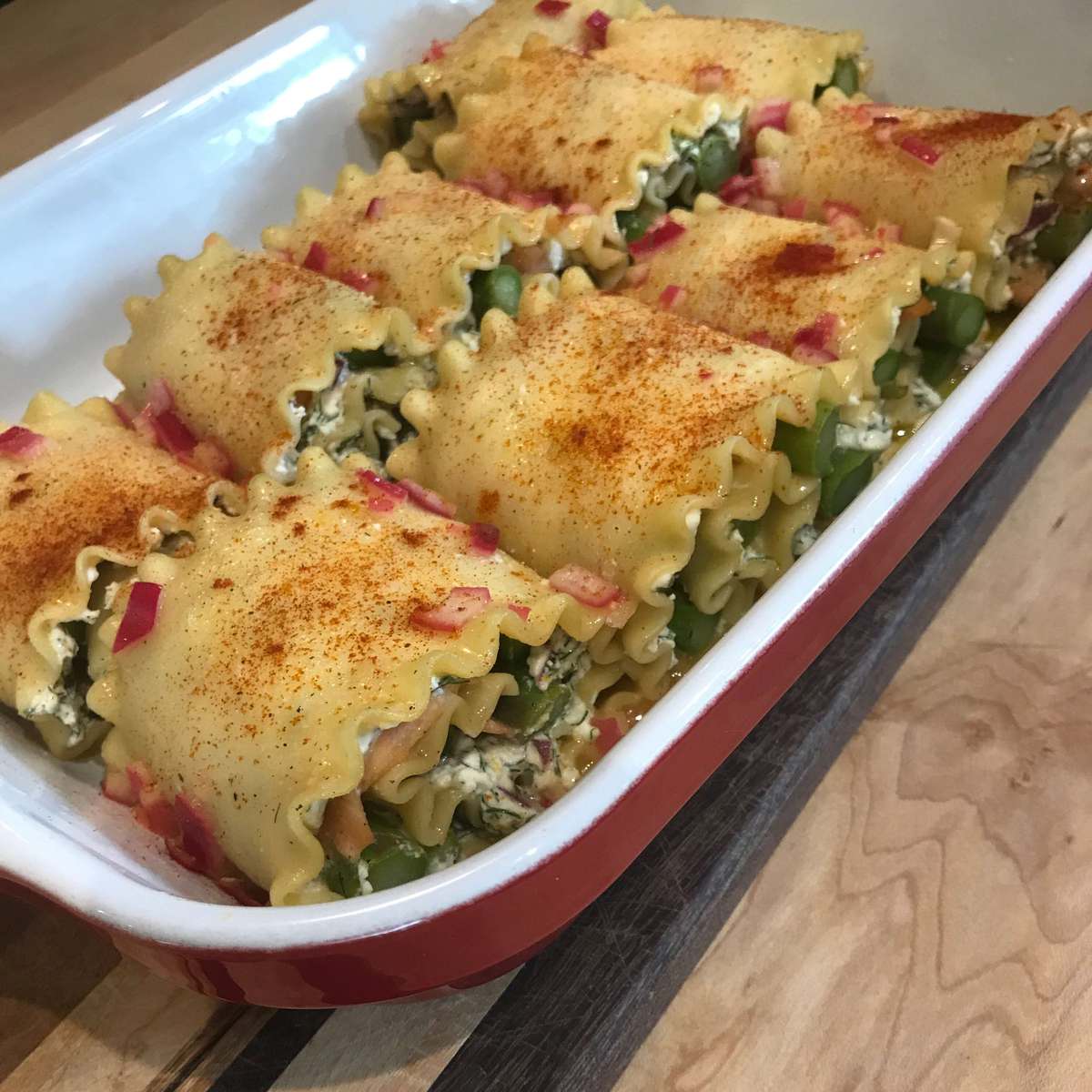 Asparagus and Smoked Salmon Bundles with Meyer Lemon Sauce: An Elegant Recipe