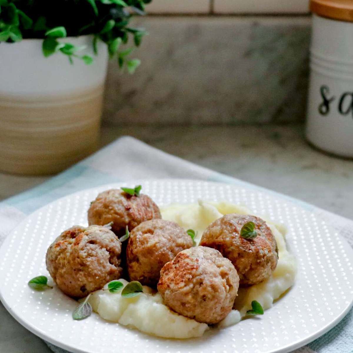Juicy Ground Turkey and Ricotta Meatballs Recipe