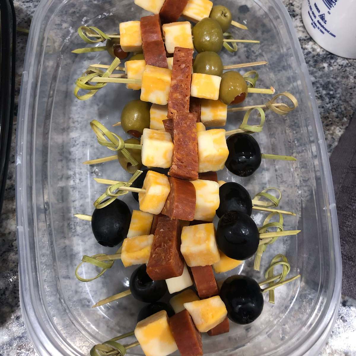 Easy & Delicious Toothpick Appetizers: Perfect Party Bites!