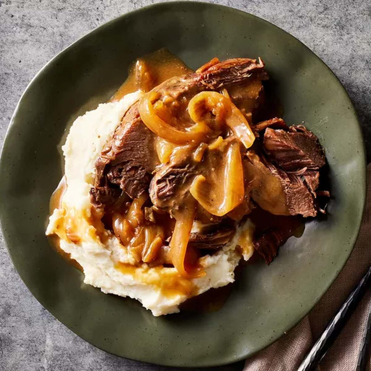 Easy Slow Cooker Venison Roast Recipe