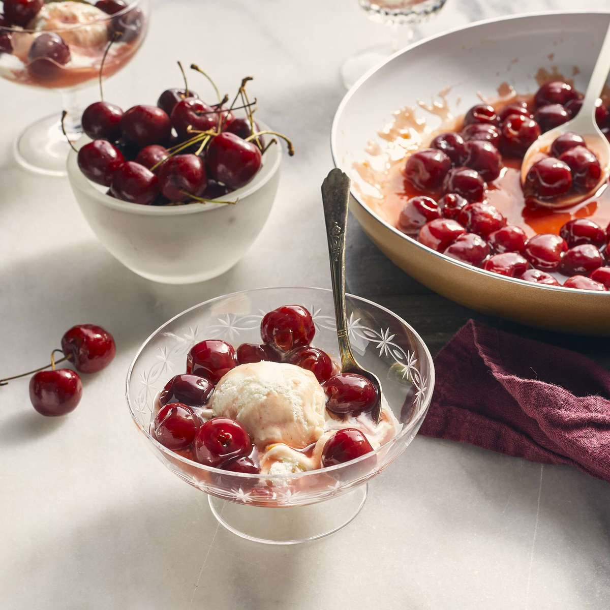 Easy Cherries Jubilee Recipe: A Classic Dessert