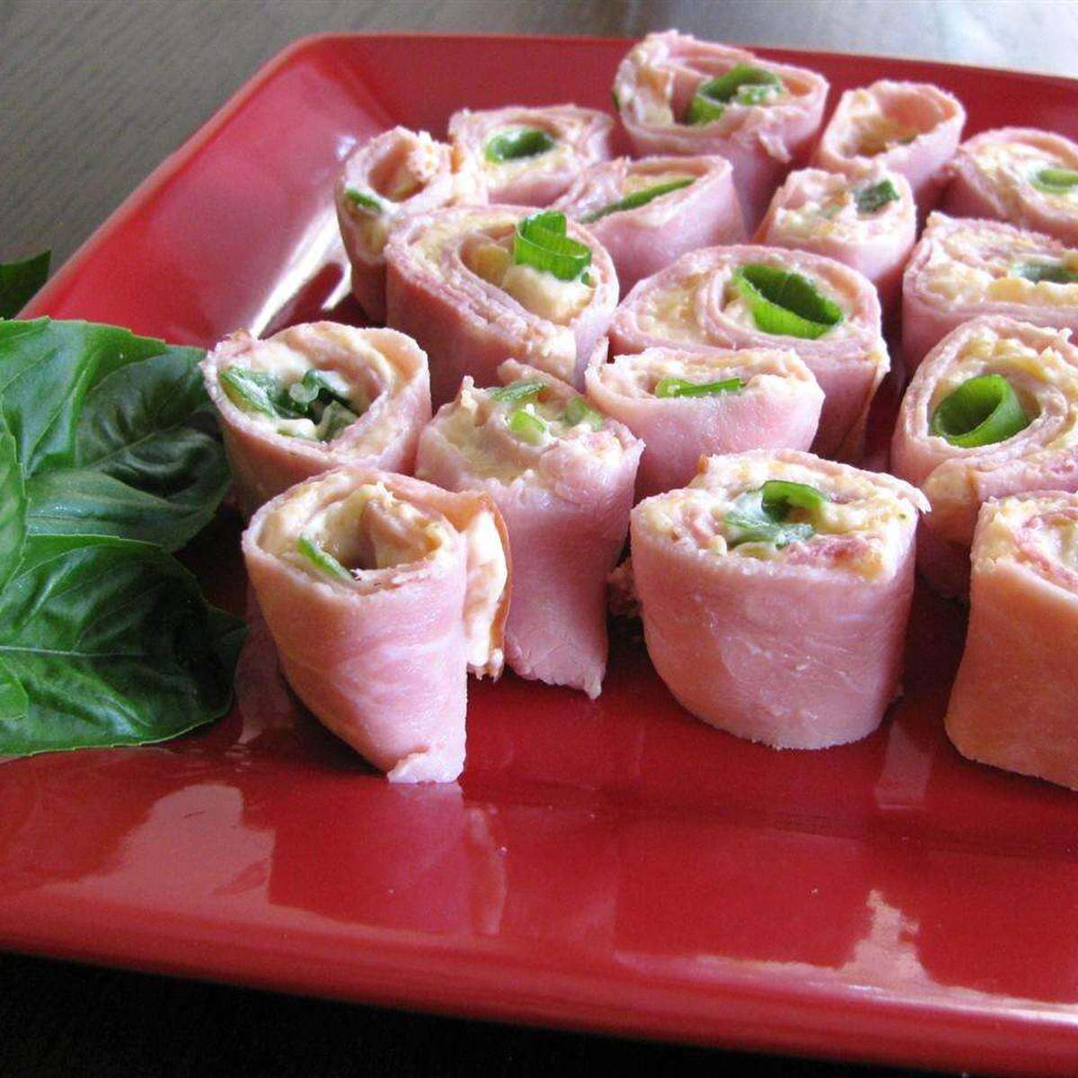 Easy Ham Roll Ups Recipe with Cream Cheese