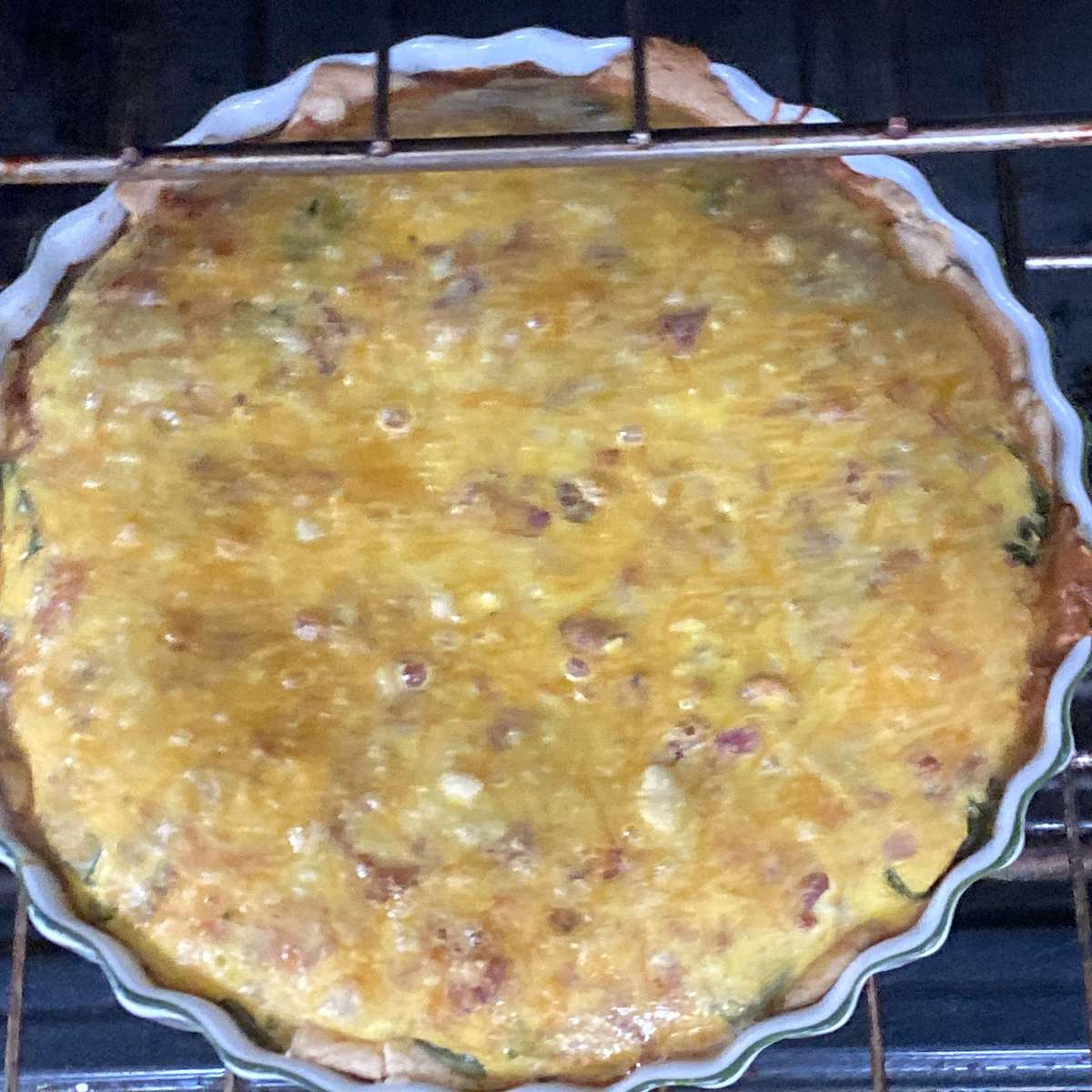 Delicious Spinach and Bacon Quiche Recipe