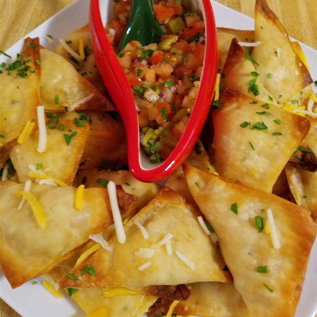 Easy Baked Jalapeno Chicken and Cheese Wontons Recipe