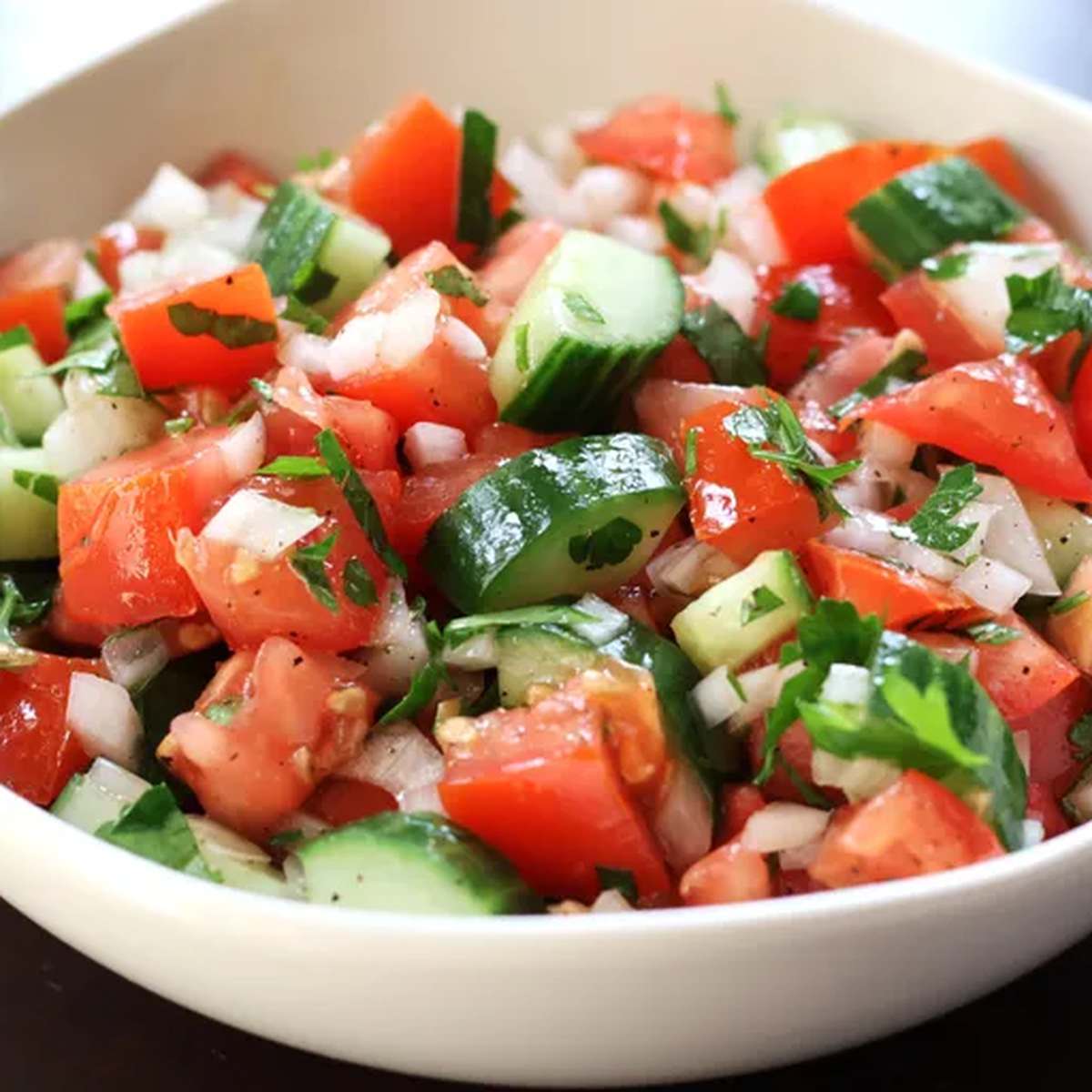 Easy Middle Eastern Tomato Salad Recipe