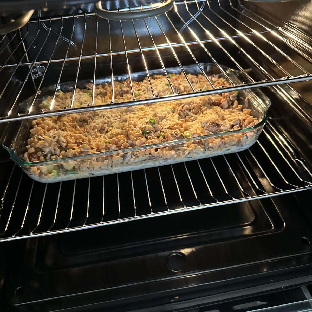 Easy Baked Mac and Cheese Recipe